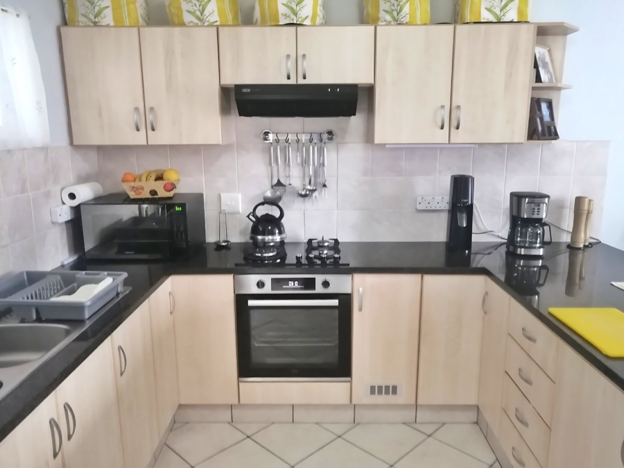 2 Bedroom Property for Sale in Reebok Western Cape